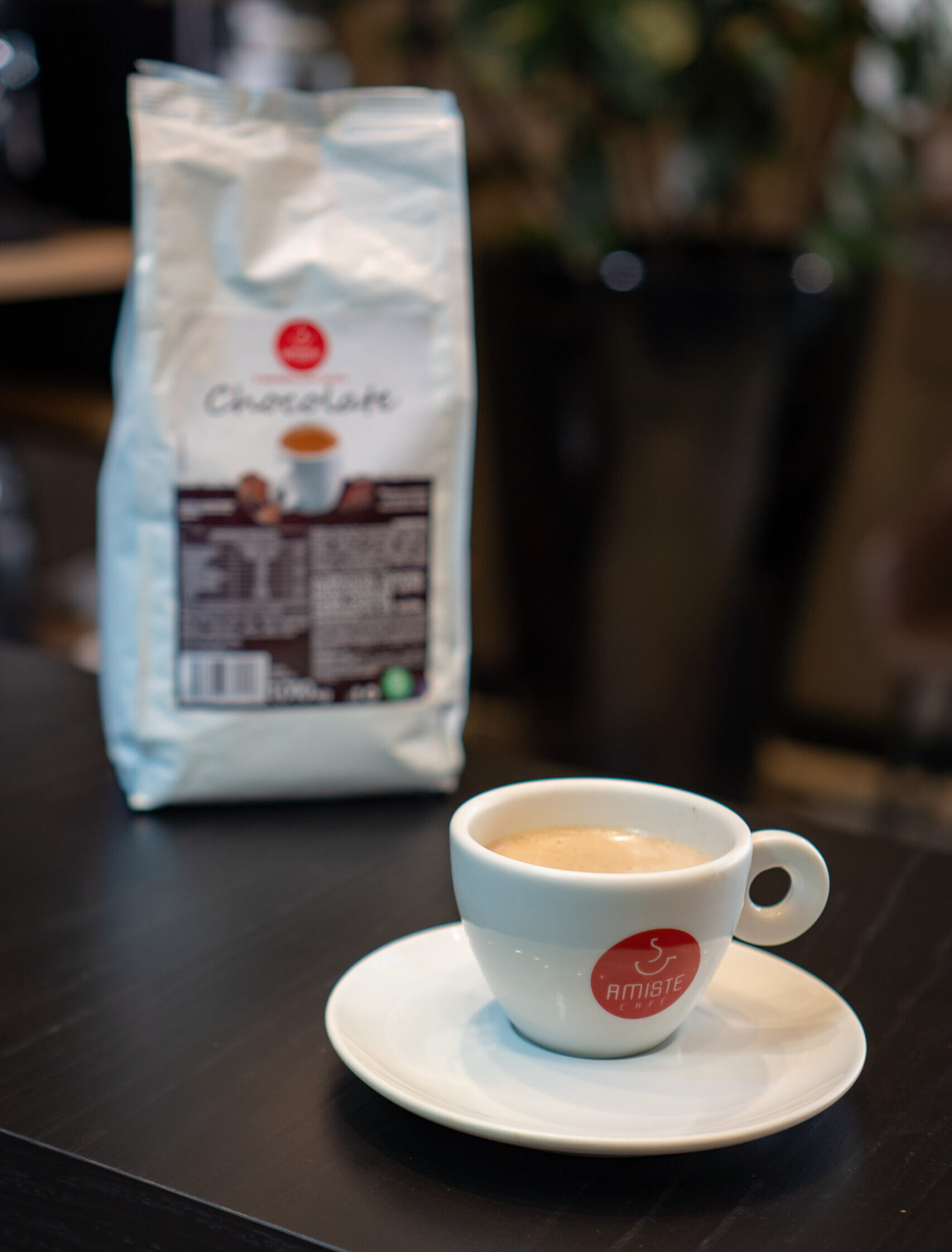 Chocolate ao leite Amiste Café