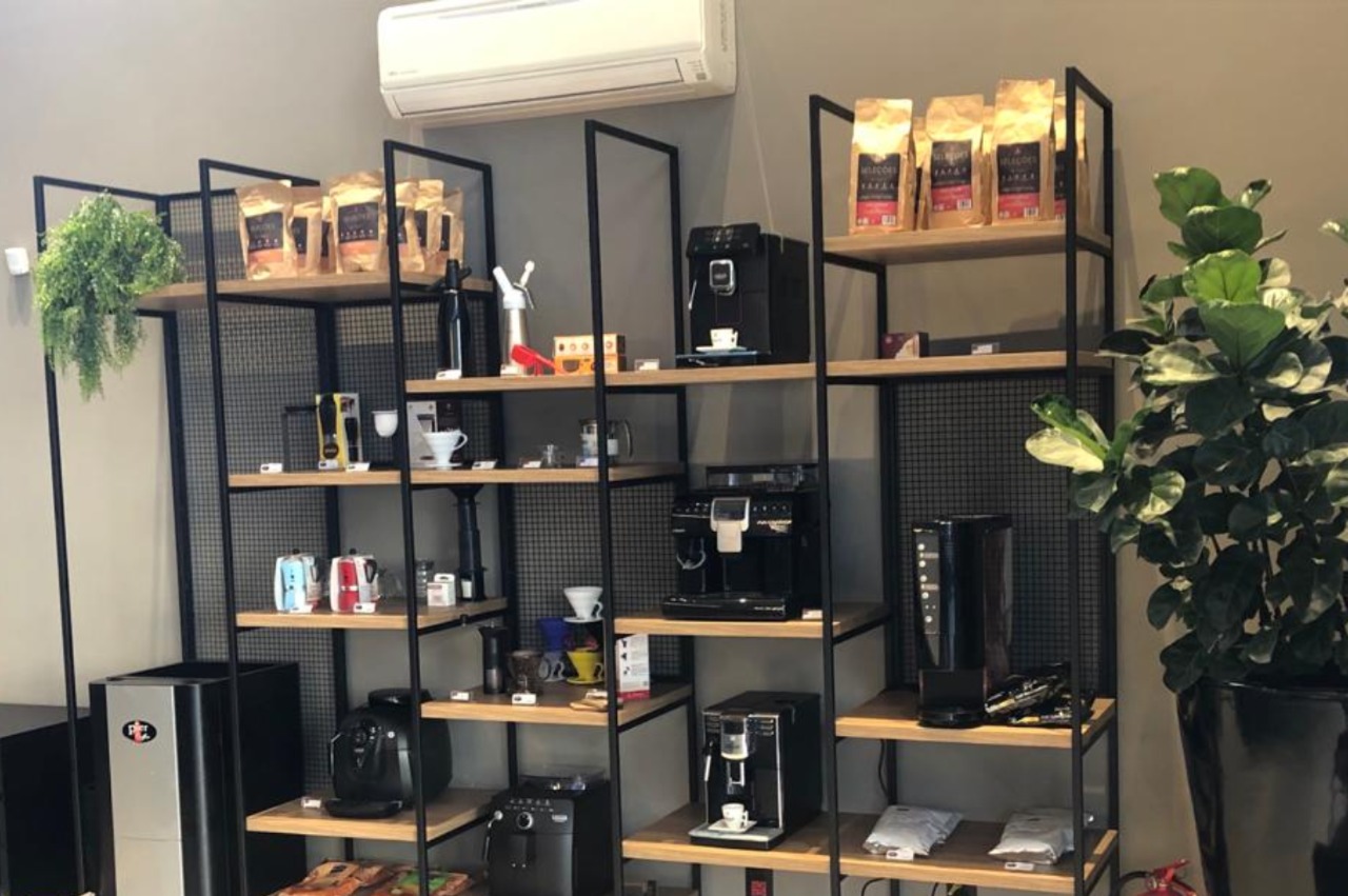 Máquinas e Insumos da Amiste Café