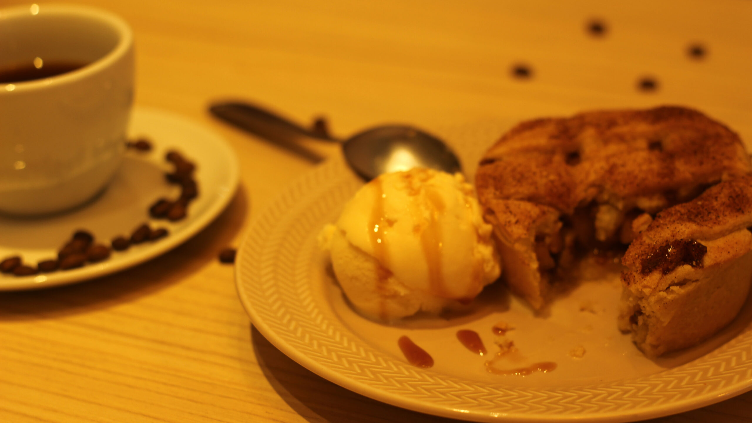 Harmonização de café com doces, bolos e sorvetes