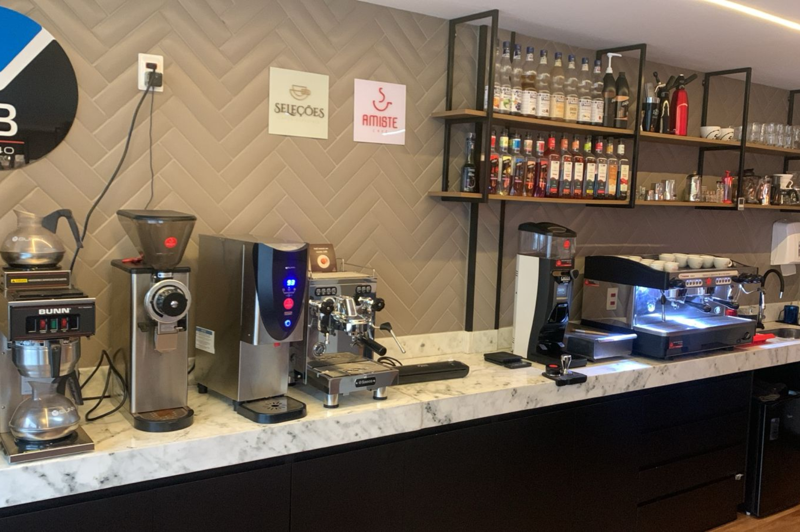 maquinas-de-cafe-amiste-campo-grande